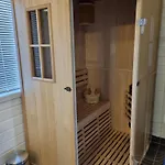 Ytterviks Rorbu Lofoten With Private Sauna Дом отдыха