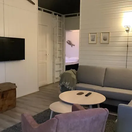 Holiday home Ytterviks Rorbu
