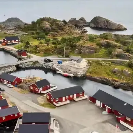 Ytterviks Rorbu Lofoten Private Sauna & Free Elektric Carcharging