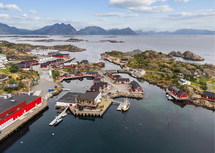 Ytterviks Rorbu Lofoten With Private Sauna בית נופש