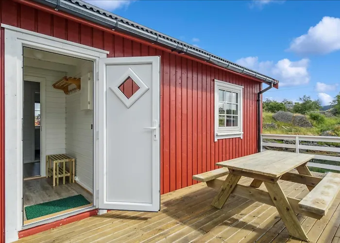 Semesterbostad Ytterviks Rorbu Lofoten With Private Sauna Stamsund