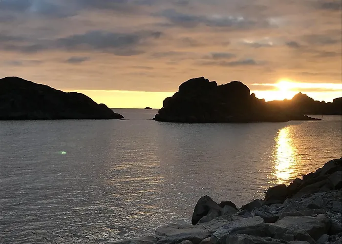 Ytterviks Rorbu Lofoten With Private Sauna בית נופש *